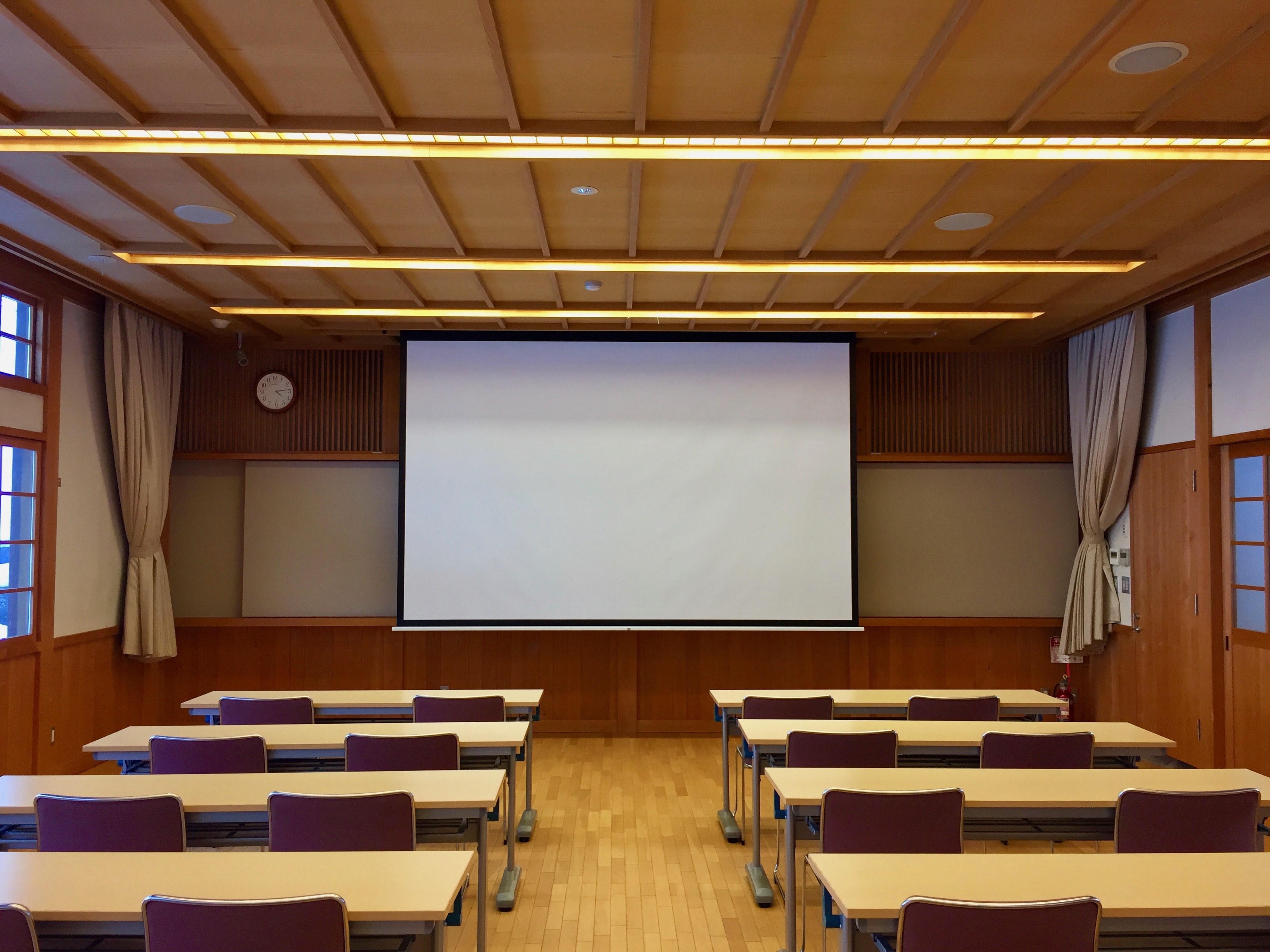 山中湖情報創造館研修室